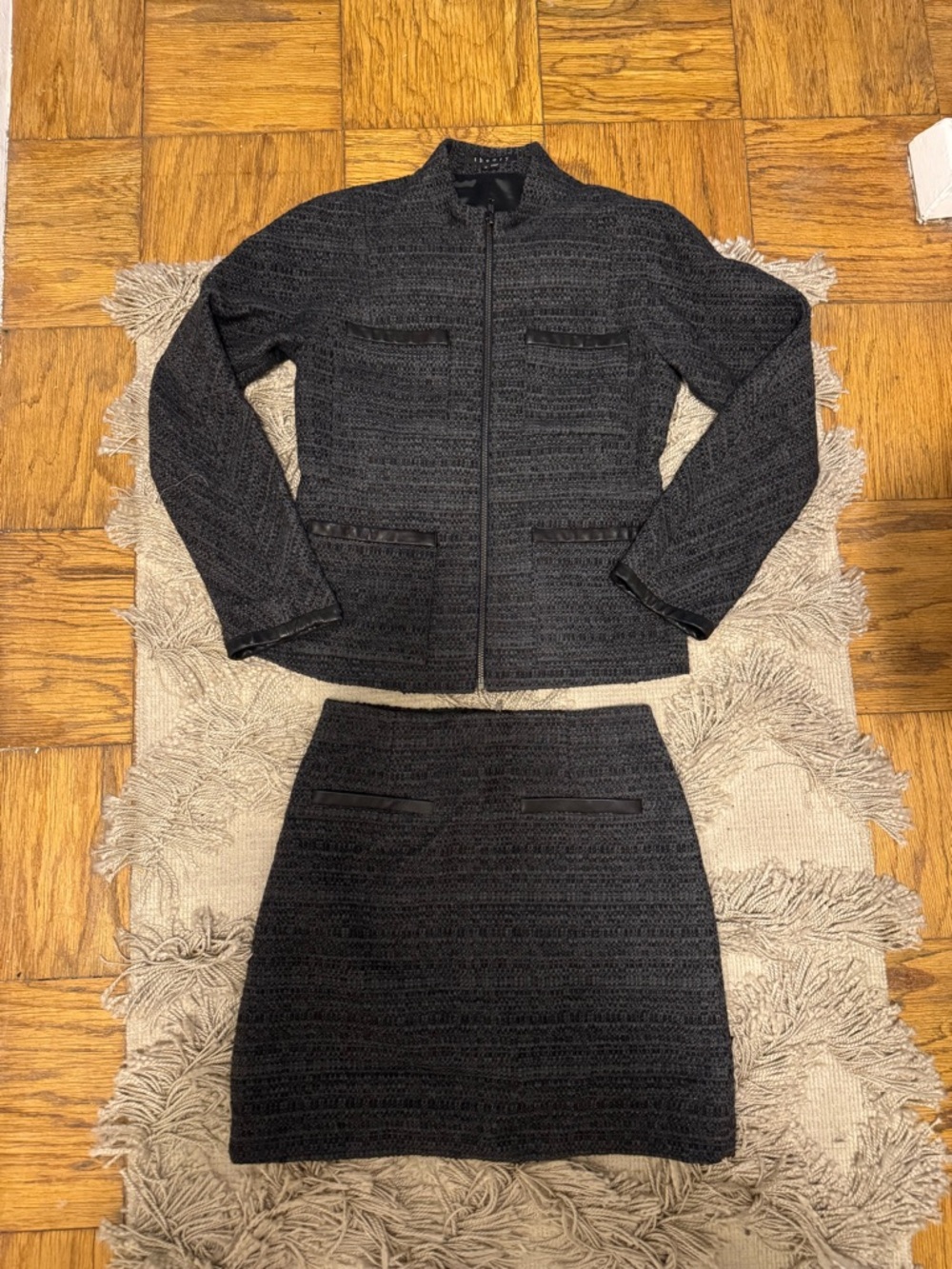 Theory Dark Charcoal Gray Tweed Zip Jacket and Skirt Leather Trim 4